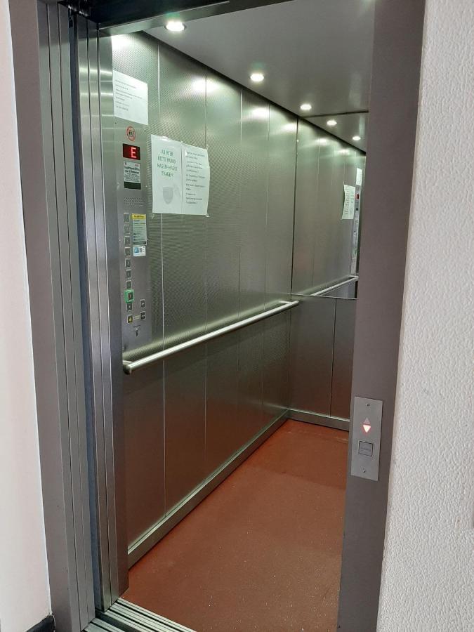 Homesweethome Free Parking Wifi Elevator Balcony Kassel Buitenkant foto